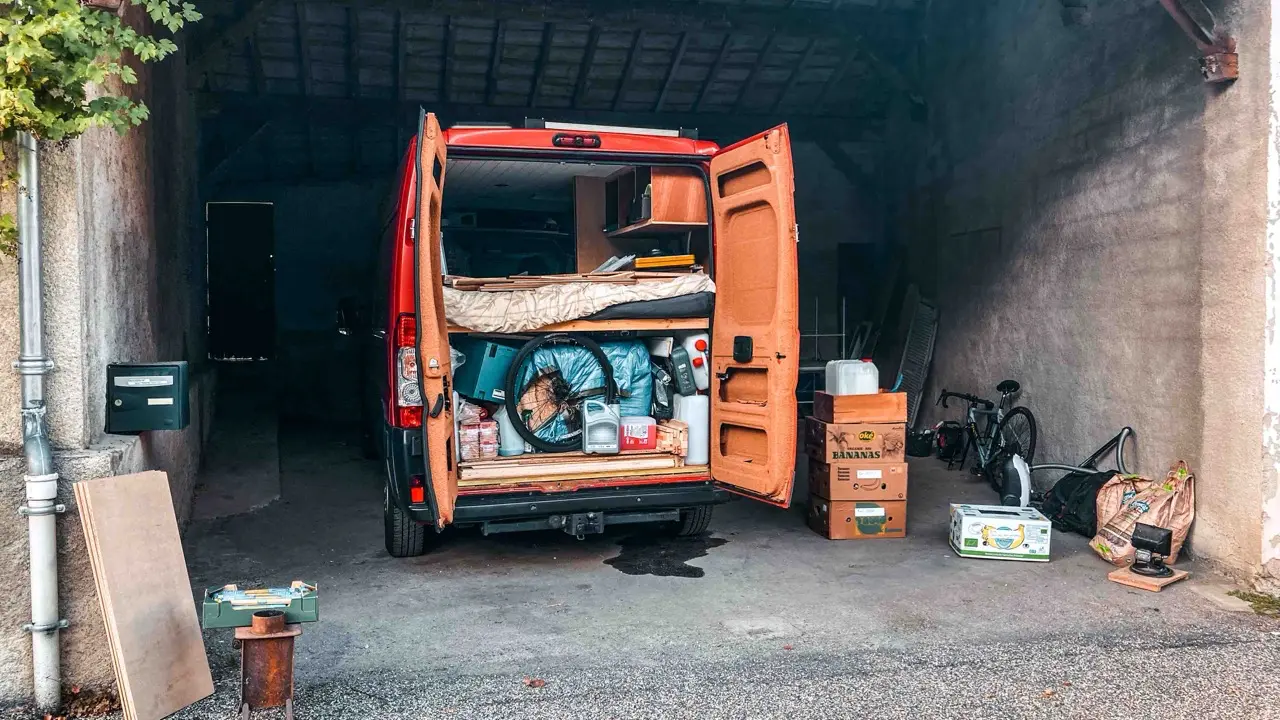 De la vie citadine à la Vanlife : Le début de l'aménagement (2/3) 24 amenagement preau 1