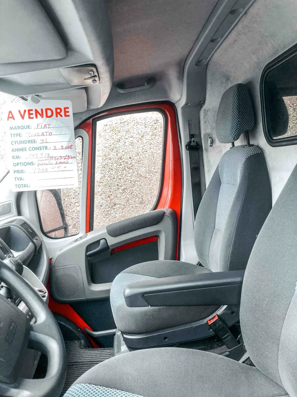 De la vie citadine à la Vanlife : Le début de l'aménagement (2/3) 3 interieur cabine